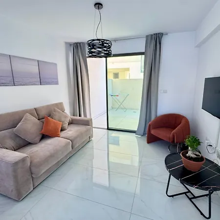 Elegance Apartament *